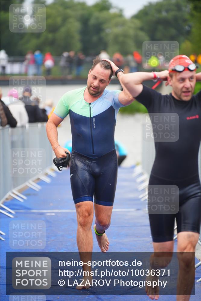 30.08.2026 - Elbe Triathlon Hamburg LAZAROV Photography http://msf.ph/oto/10036371 30.08.2026 09:08:10 Schwimmen 479, 553, 572, 638 meine-sportfotos.de
