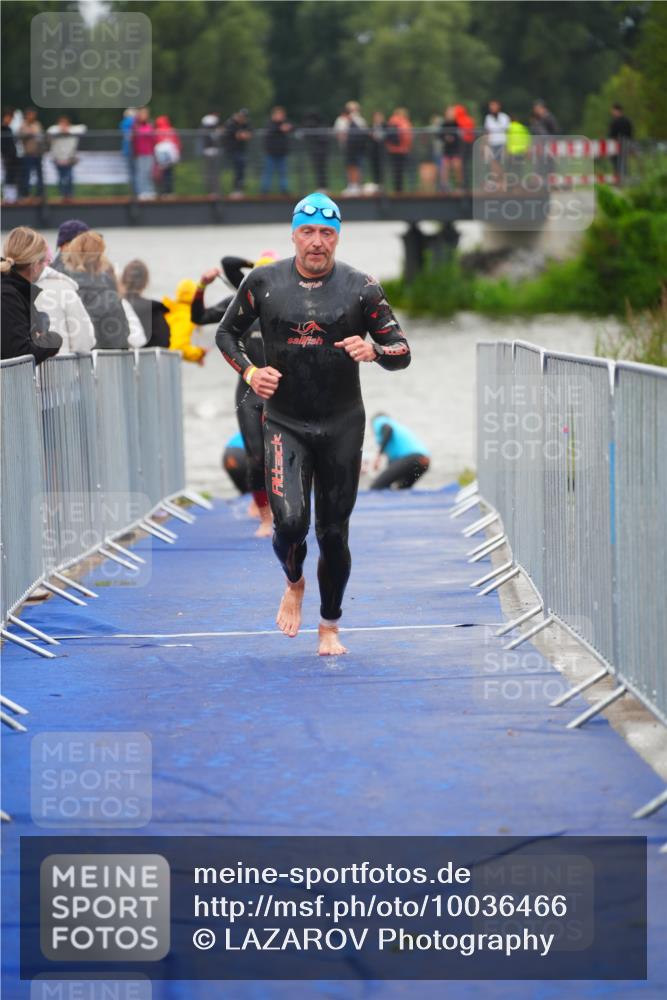 30.08.2026 - Elbe Triathlon Hamburg LAZAROV Photography http://msf.ph/oto/10036466 30.08.2026 09:09:05 Schwimmen 676, 698, 741, 746, 782 meine-sportfotos.de