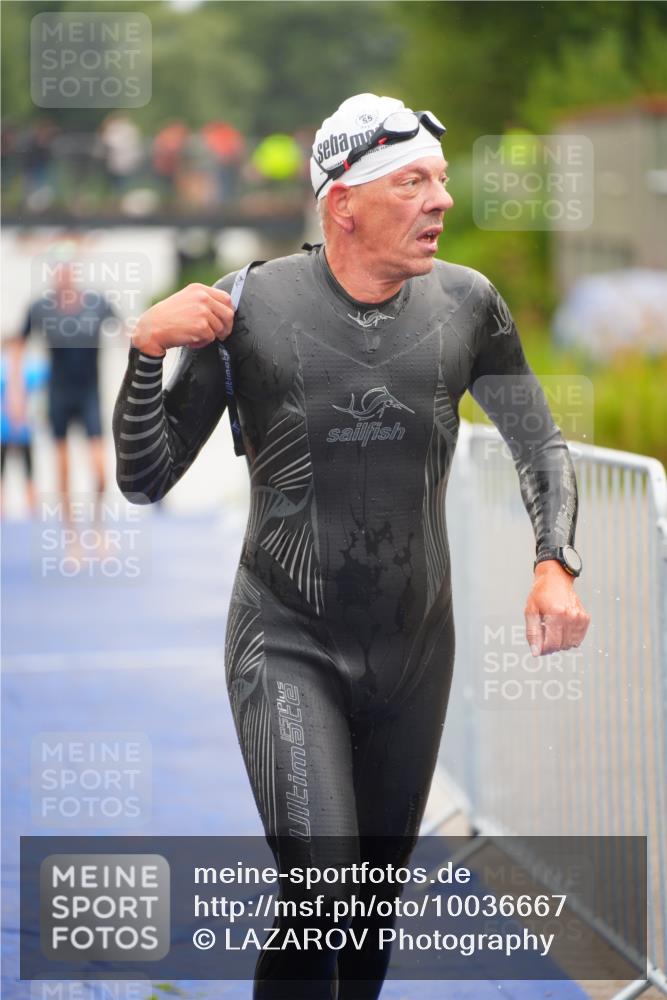 30.08.2026 - Elbe Triathlon Hamburg LAZAROV Photography http://msf.ph/oto/10036667 30.08.2026 09:10:00 Schwimmen 672, 687, 750, 751, 774 meine-sportfotos.de