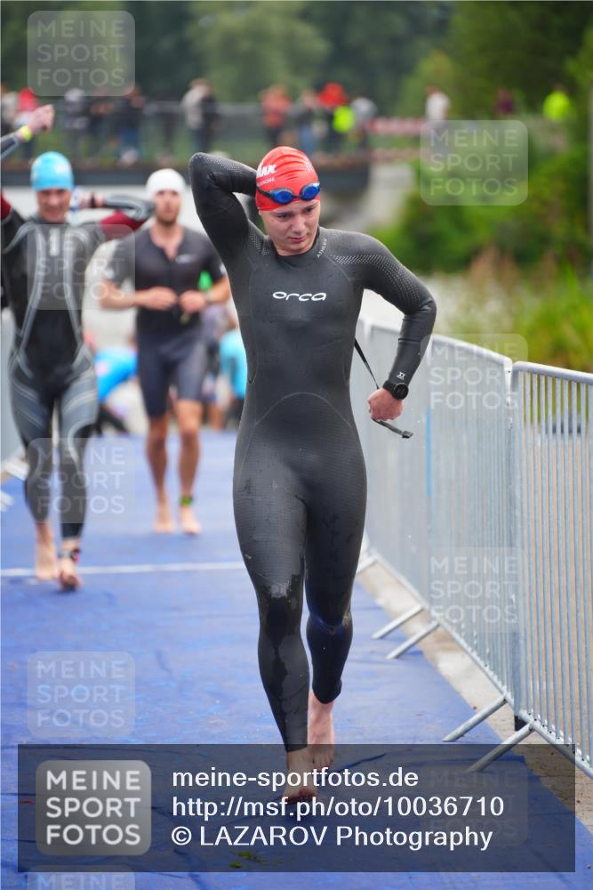 30.08.2026 - Elbe Triathlon Hamburg LAZAROV Photography http://msf.ph/oto/10036710 30.08.2026 09:10:27 Schwimmen 548, 563, 656, 699 meine-sportfotos.de