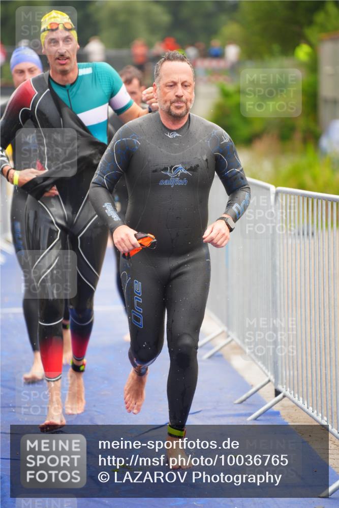 30.08.2026 - Elbe Triathlon Hamburg LAZAROV Photography http://msf.ph/oto/10036765 30.08.2026 09:10:44 Schwimmen 548, 566, 591, 690, 704, 722, 725, 752, 769 meine-sportfotos.de