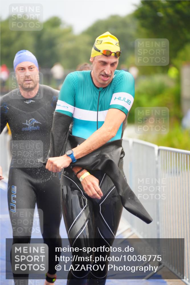 30.08.2026 - Elbe Triathlon Hamburg LAZAROV Photography http://msf.ph/oto/10036775 30.08.2026 09:10:45 Schwimmen 566, 591, 690, 704, 722, 725, 752, 769 meine-sportfotos.de