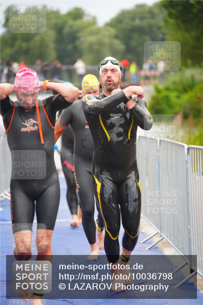 30.08.2026 - Elbe Triathlon Hamburg LAZAROV Photography http://msf.ph/oto/10036798 30.08.2026 09:10:51 Schwimmen 566, 591, 678, 690, 704, 715, 722, 725, 752, 769 meine-sportfotos.de
