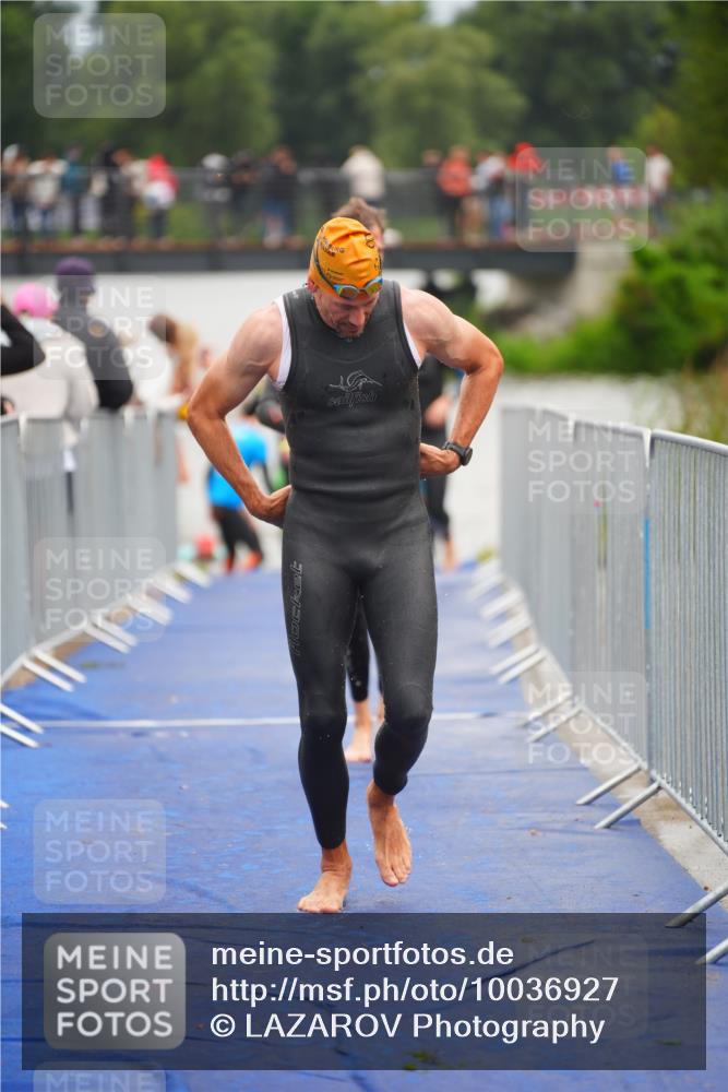 30.08.2026 - Elbe Triathlon Hamburg LAZAROV Photography http://msf.ph/oto/10036927 30.08.2026 09:10:59 Schwimmen 651, 678, 700, 704, 715, 725, 752, 769 meine-sportfotos.de