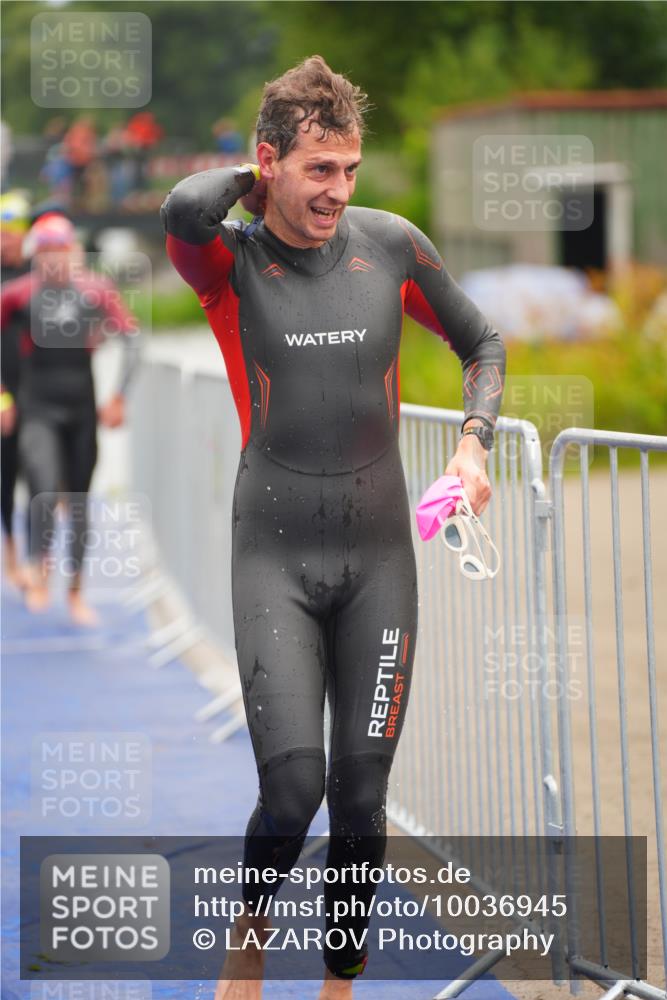 30.08.2026 - Elbe Triathlon Hamburg LAZAROV Photography http://msf.ph/oto/10036945 30.08.2026 09:11:02 Schwimmen 577, 651, 671, 678, 700, 704, 715, 725, 769, 779 meine-sportfotos.de