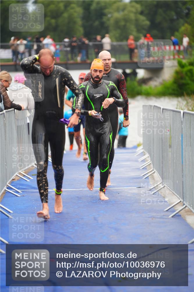 30.08.2026 - Elbe Triathlon Hamburg LAZAROV Photography http://msf.ph/oto/10036976 30.08.2026 09:11:07 Schwimmen 577, 651, 671, 678, 700, 714, 715, 747, 779 meine-sportfotos.de