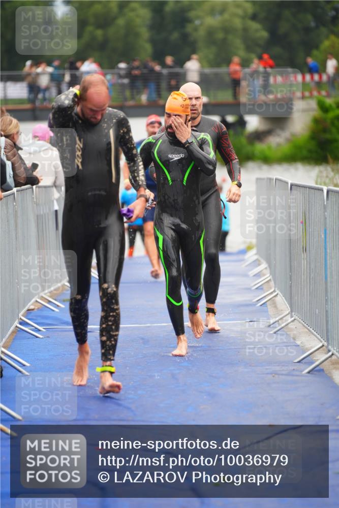 30.08.2026 - Elbe Triathlon Hamburg LAZAROV Photography http://msf.ph/oto/10036979 30.08.2026 09:11:08 Schwimmen 577, 651, 671, 700, 709, 714, 715, 747, 779 meine-sportfotos.de