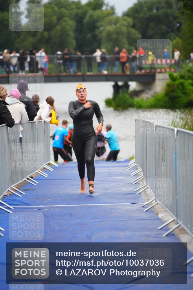 30.08.2026 - Elbe Triathlon Hamburg LAZAROV Photography http://msf.ph/oto/10037036 30.08.2026 09:11:31 Schwimmen 629, 869 meine-sportfotos.de