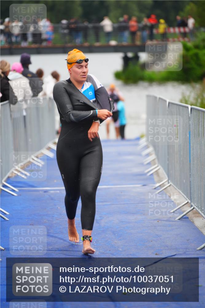 30.08.2026 - Elbe Triathlon Hamburg LAZAROV Photography http://msf.ph/oto/10037051 30.08.2026 09:11:34 Schwimmen 869 meine-sportfotos.de
