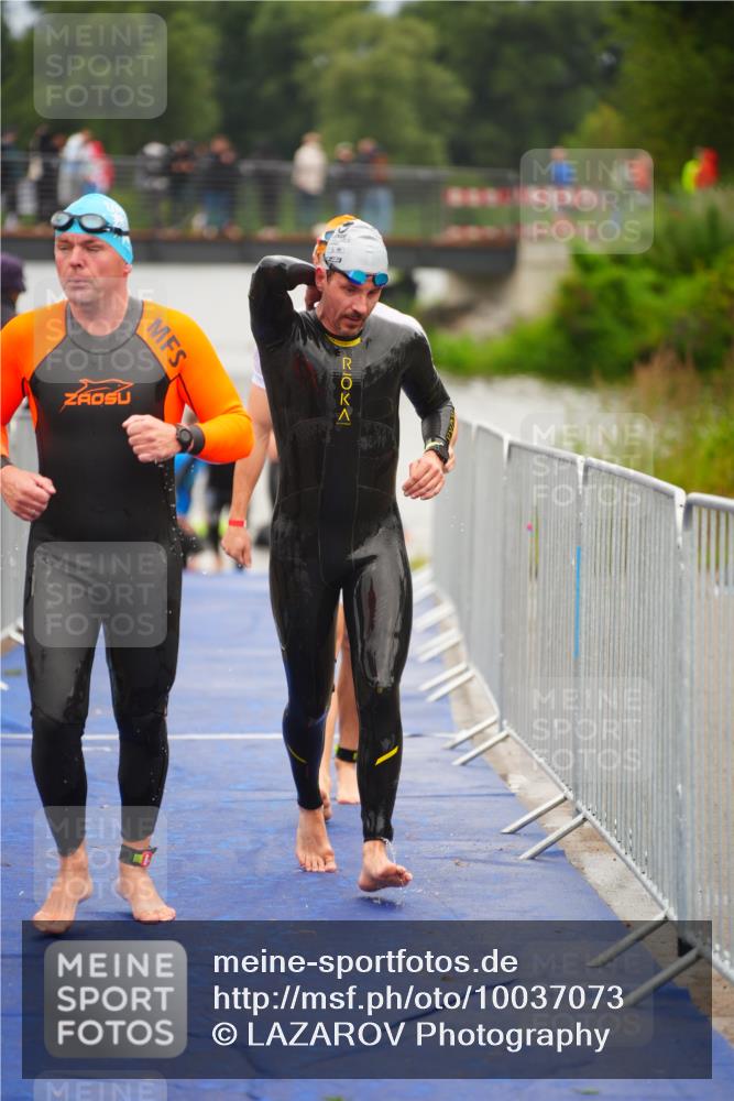 30.08.2026 - Elbe Triathlon Hamburg LAZAROV Photography http://msf.ph/oto/10037073 30.08.2026 09:11:49 Schwimmen 521, 655, 710, 869 meine-sportfotos.de