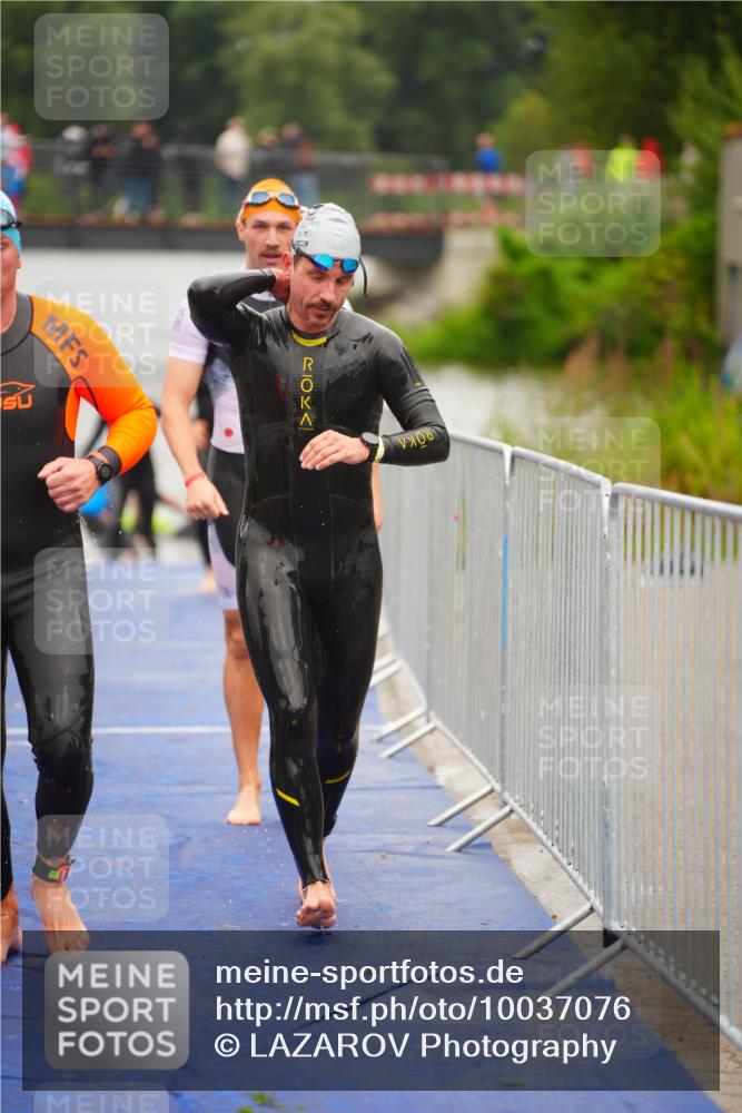 30.08.2026 - Elbe Triathlon Hamburg LAZAROV Photography http://msf.ph/oto/10037076 30.08.2026 09:11:49 Schwimmen 521, 655, 710, 869 meine-sportfotos.de