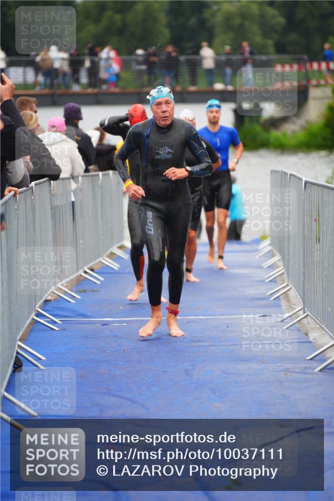 30.08.2026 - Elbe Triathlon Hamburg LAZAROV Photography http://msf.ph/oto/10037111 30.08.2026 09:12:01 Schwimmen 546, 587, 602, 648, 655, 664, 788 meine-sportfotos.de