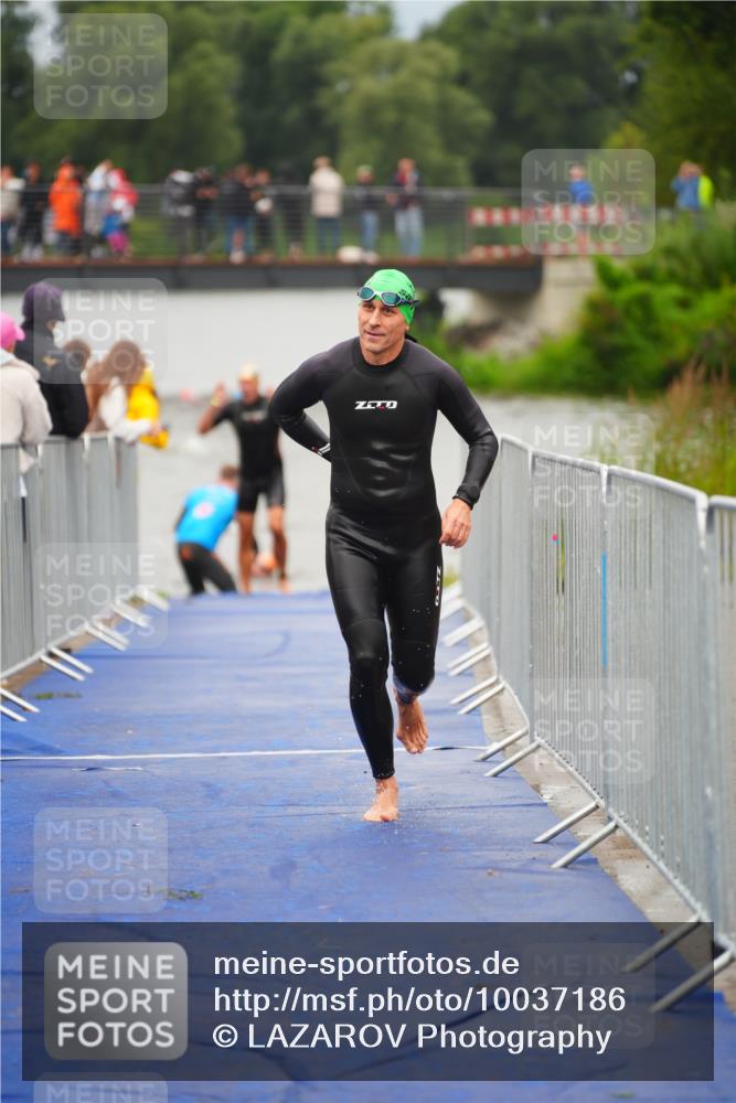 30.08.2026 - Elbe Triathlon Hamburg LAZAROV Photography http://msf.ph/oto/10037186 30.08.2026 09:12:20 Schwimmen 602, 648, 650, 658, 666, 716, 735 meine-sportfotos.de