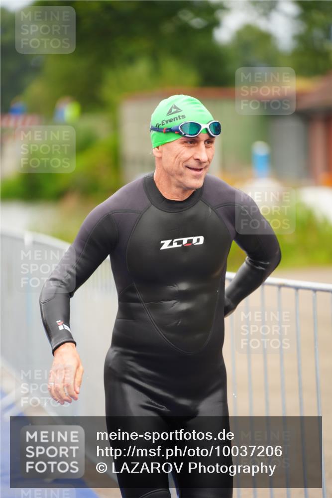 30.08.2026 - Elbe Triathlon Hamburg LAZAROV Photography http://msf.ph/oto/10037206 30.08.2026 09:12:23 Schwimmen 650, 658, 716, 735 meine-sportfotos.de