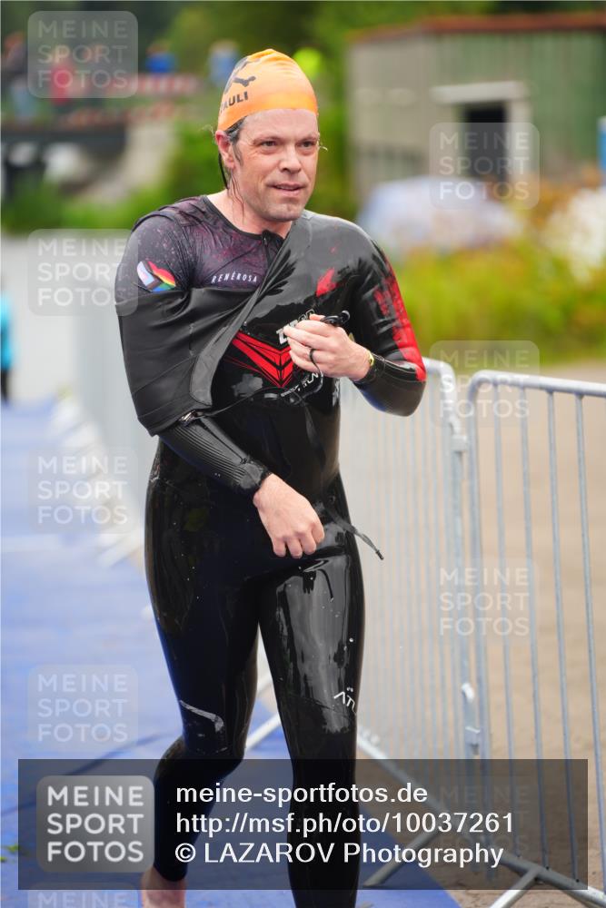 30.08.2026 - Elbe Triathlon Hamburg LAZAROV Photography http://msf.ph/oto/10037261 30.08.2026 09:12:35 Schwimmen 696, 735, 763 meine-sportfotos.de