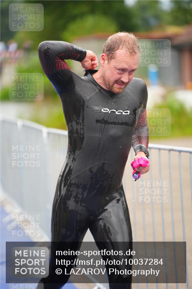 30.08.2026 - Elbe Triathlon Hamburg LAZAROV Photography http://msf.ph/oto/10037284 30.08.2026 09:12:42 Schwimmen 675, 696, 763 meine-sportfotos.de