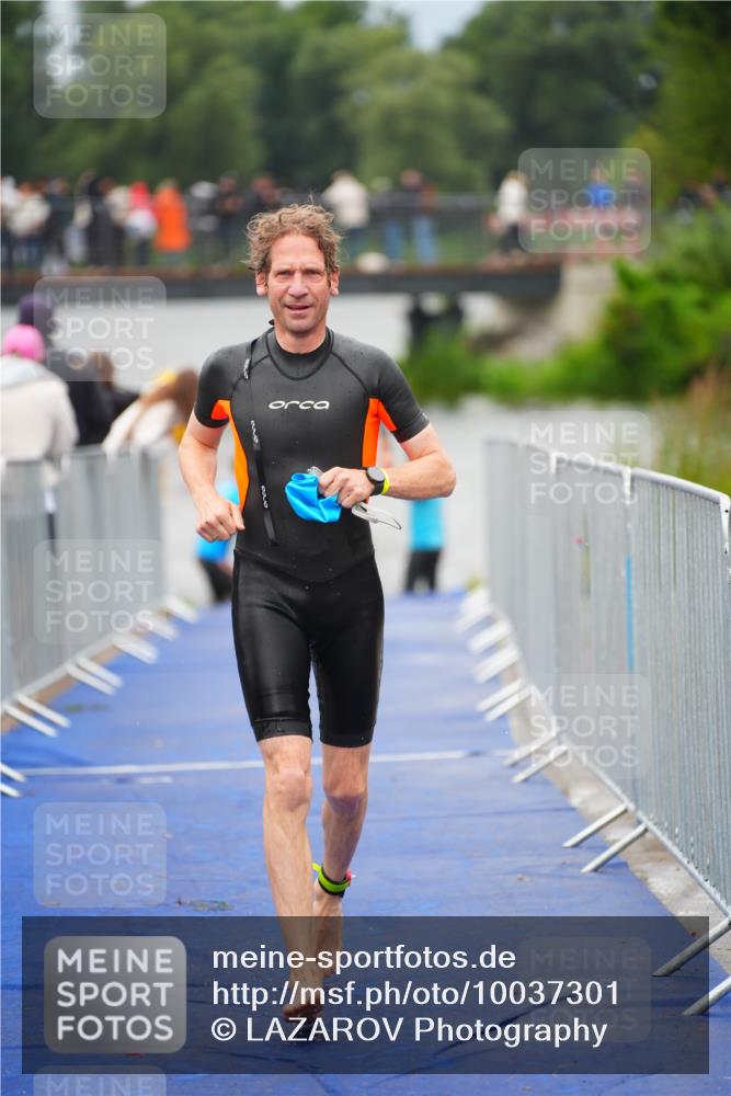 30.08.2026 - Elbe Triathlon Hamburg LAZAROV Photography http://msf.ph/oto/10037301 30.08.2026 09:13:02 Schwimmen 736, 754, 783 meine-sportfotos.de
