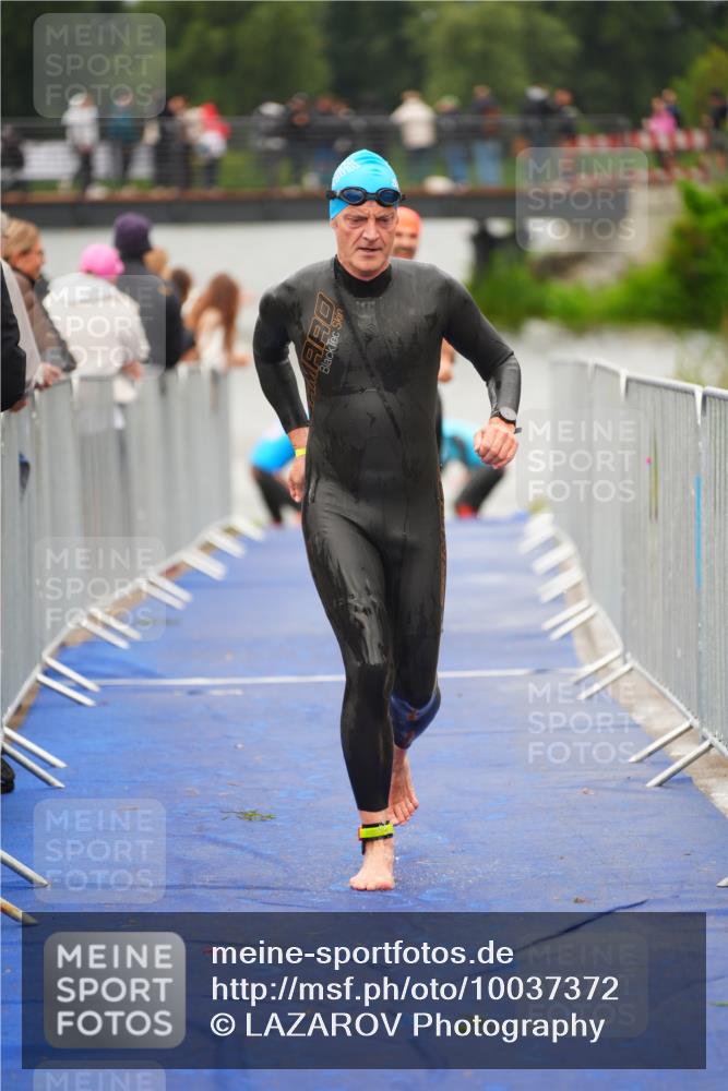 30.08.2026 - Elbe Triathlon Hamburg LAZAROV Photography http://msf.ph/oto/10037372 30.08.2026 09:13:28 Schwimmen 673, 680, 686, 766 meine-sportfotos.de