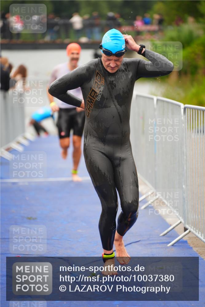 30.08.2026 - Elbe Triathlon Hamburg LAZAROV Photography http://msf.ph/oto/10037380 30.08.2026 09:13:29 Schwimmen 673, 680, 686, 766 meine-sportfotos.de