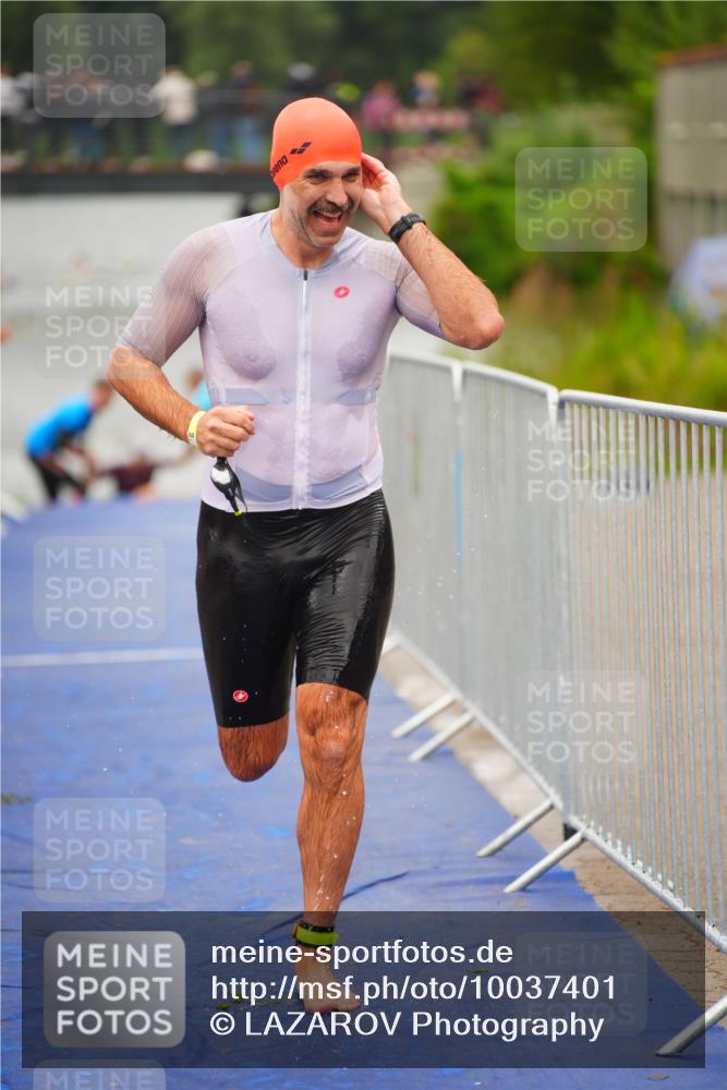 30.08.2026 - Elbe Triathlon Hamburg LAZAROV Photography http://msf.ph/oto/10037401 30.08.2026 09:13:31 Schwimmen 673, 686, 766 meine-sportfotos.de