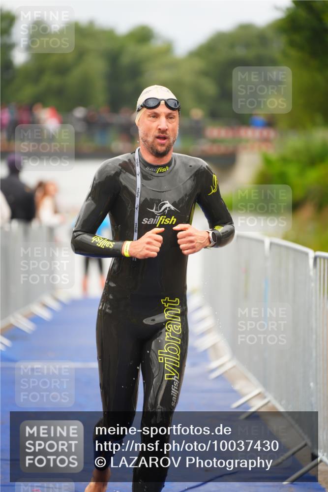 30.08.2026 - Elbe Triathlon Hamburg LAZAROV Photography http://msf.ph/oto/10037430 30.08.2026 09:13:55 Schwimmen 510, 711 meine-sportfotos.de