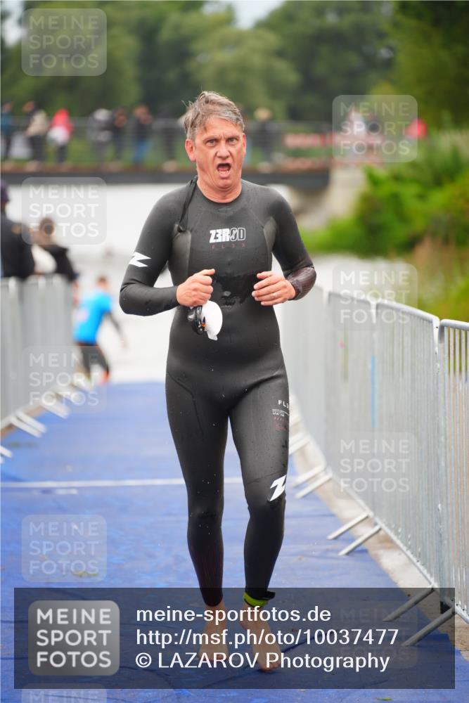 30.08.2026 - Elbe Triathlon Hamburg LAZAROV Photography http://msf.ph/oto/10037477 30.08.2026 09:14:26 Schwimmen 726 meine-sportfotos.de