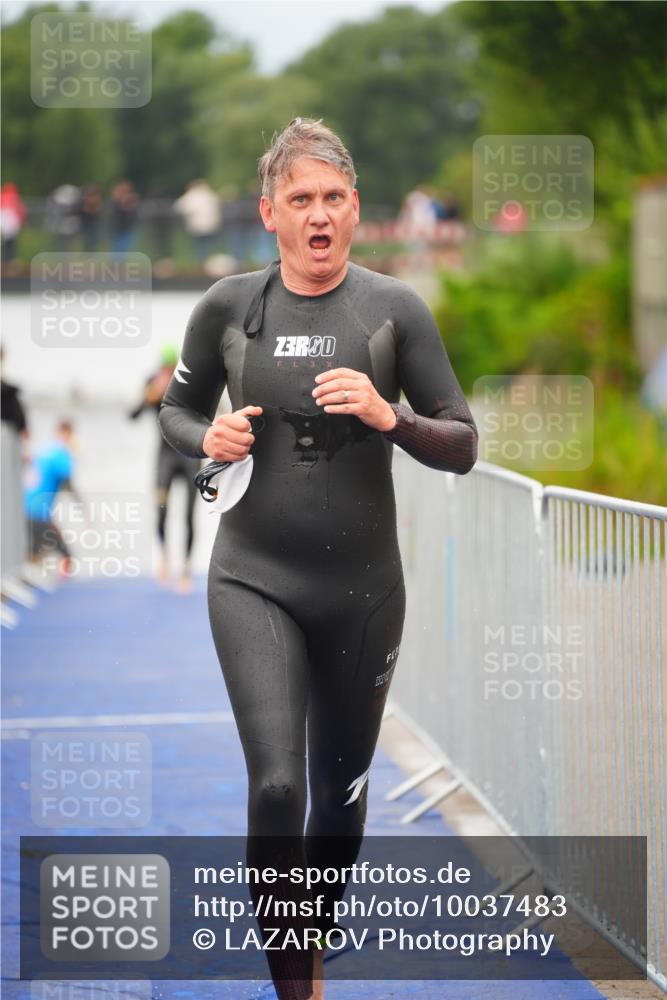 30.08.2026 - Elbe Triathlon Hamburg LAZAROV Photography http://msf.ph/oto/10037483 30.08.2026 09:14:27 Schwimmen 726 meine-sportfotos.de