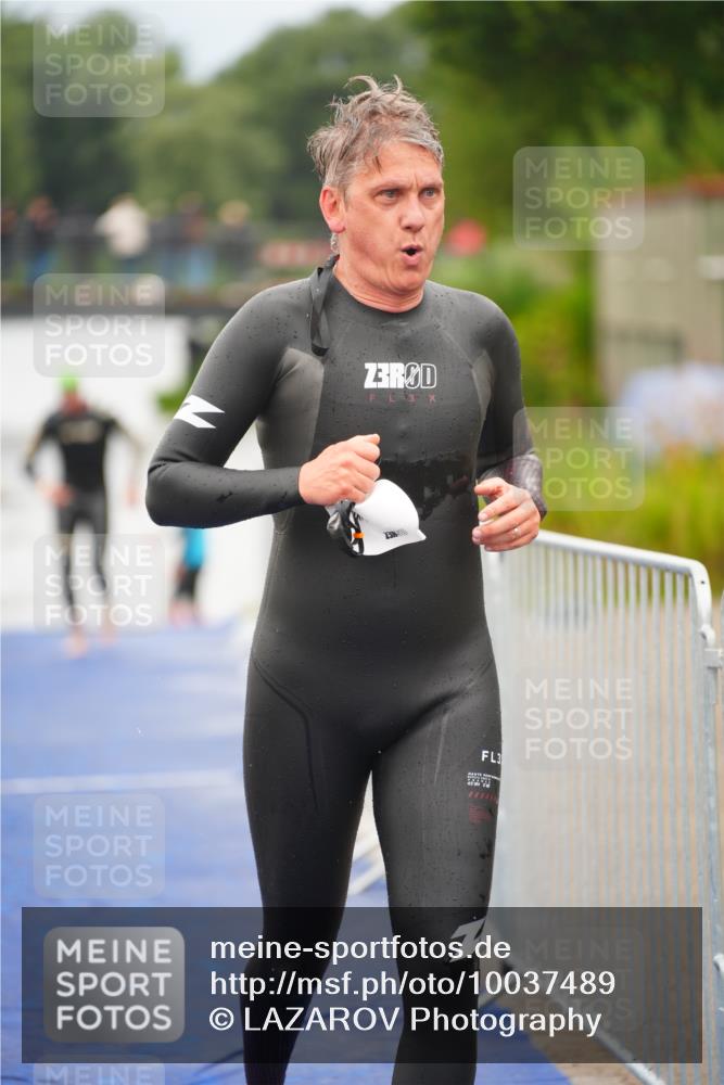 30.08.2026 - Elbe Triathlon Hamburg LAZAROV Photography http://msf.ph/oto/10037489 30.08.2026 09:14:27 Schwimmen 726 meine-sportfotos.de