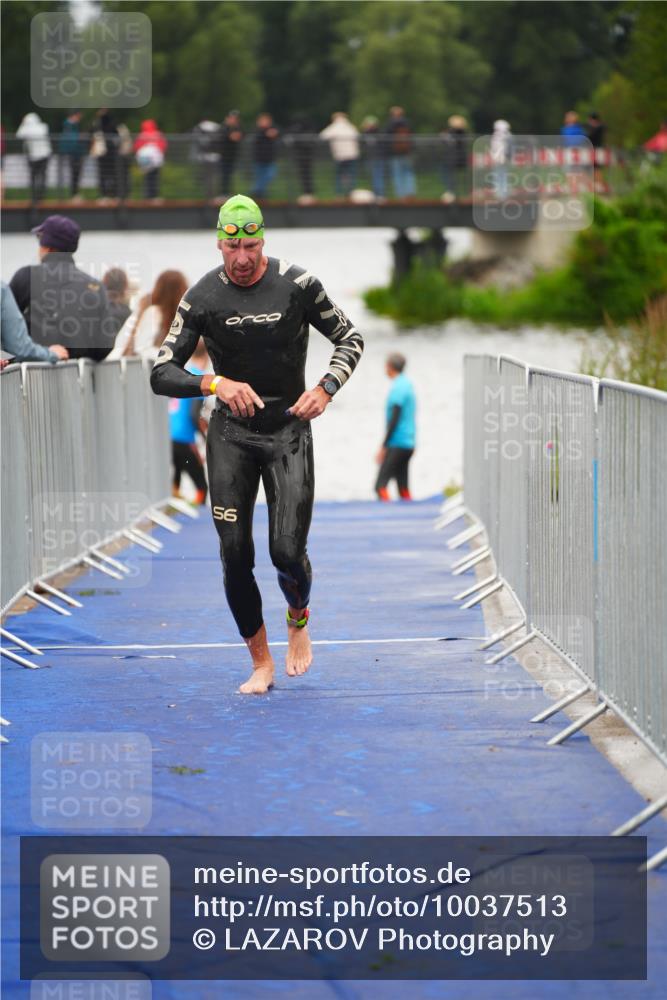 30.08.2026 - Elbe Triathlon Hamburg LAZAROV Photography http://msf.ph/oto/10037513 30.08.2026 09:14:32 Schwimmen 598, 726 meine-sportfotos.de