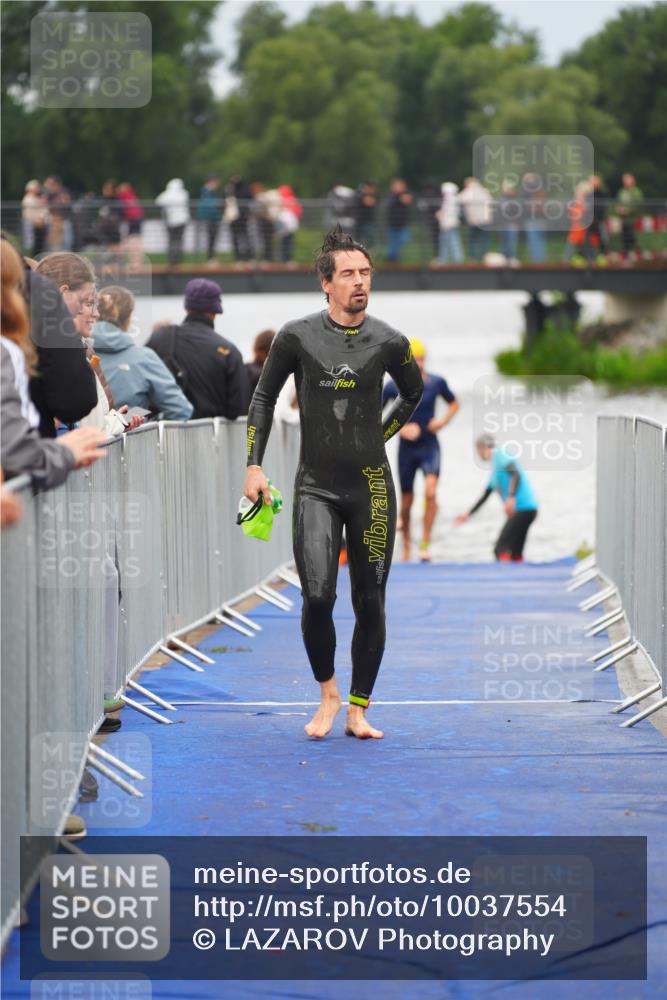 30.08.2026 - Elbe Triathlon Hamburg LAZAROV Photography http://msf.ph/oto/10037554 30.08.2026 09:14:46 Schwimmen 598, 694 meine-sportfotos.de
