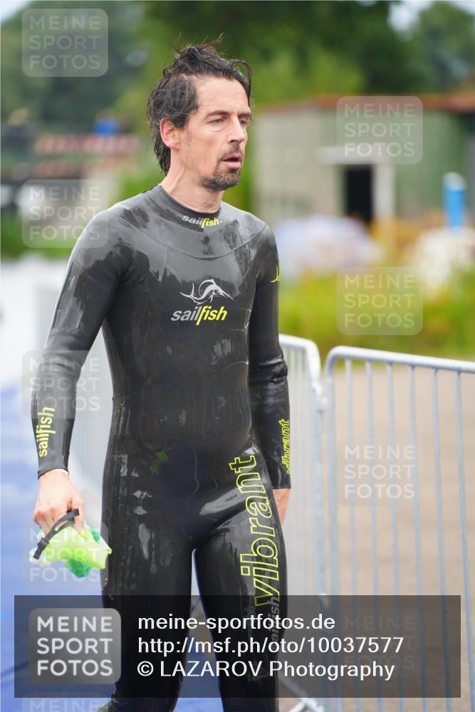 30.08.2026 - Elbe Triathlon Hamburg LAZAROV Photography http://msf.ph/oto/10037577 30.08.2026 09:14:51 Schwimmen 659, 694 meine-sportfotos.de