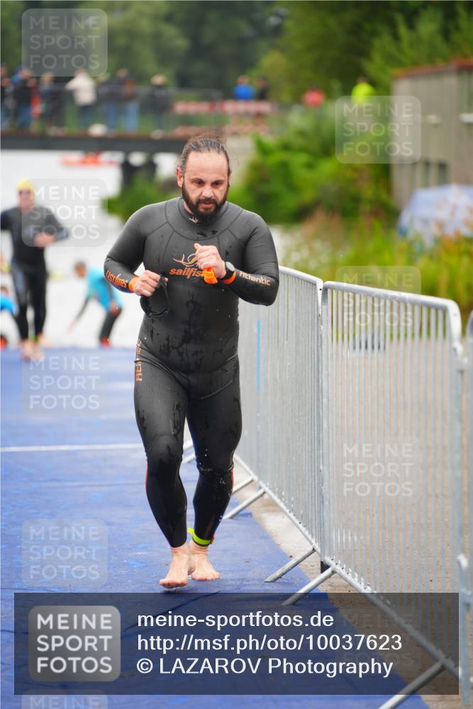 30.08.2026 - Elbe Triathlon Hamburg LAZAROV Photography http://msf.ph/oto/10037623 30.08.2026 09:15:02 Schwimmen 659, 662, 734 meine-sportfotos.de