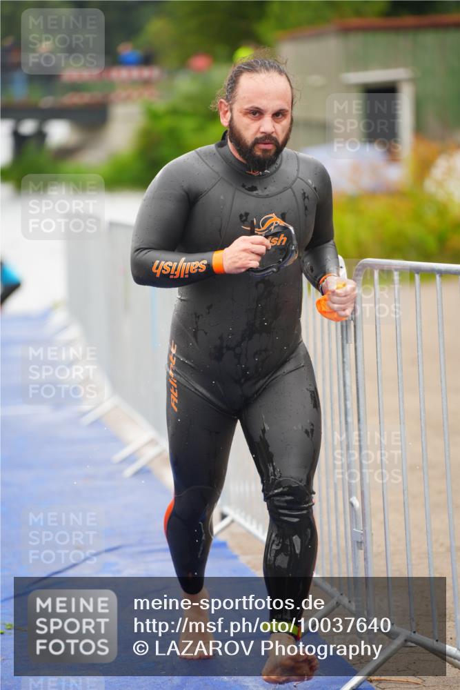 30.08.2026 - Elbe Triathlon Hamburg LAZAROV Photography http://msf.ph/oto/10037640 30.08.2026 09:15:04 Schwimmen 659, 662, 734, 786 meine-sportfotos.de