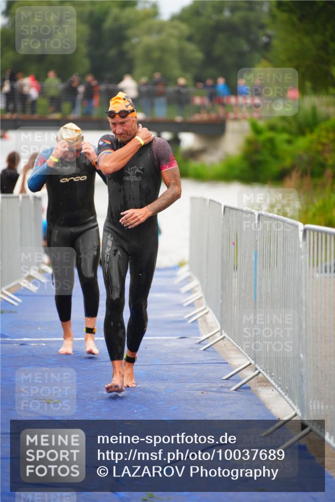 30.08.2026 - Elbe Triathlon Hamburg LAZAROV Photography http://msf.ph/oto/10037689 30.08.2026 09:15:19 Schwimmen 669, 720, 785, 786 meine-sportfotos.de