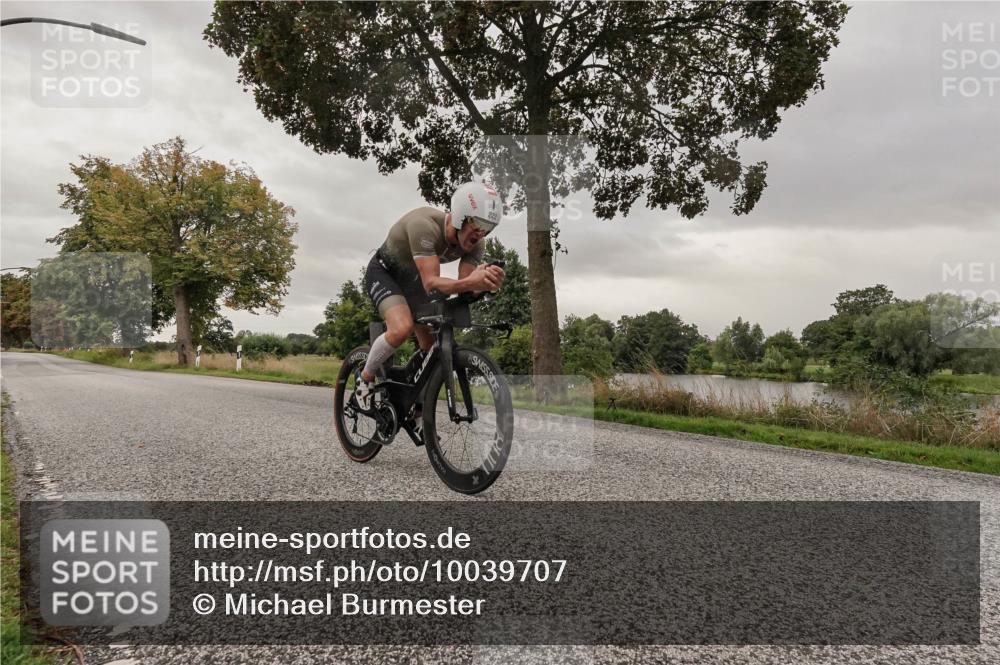30.08.2026 - Elbe Triathlon Hamburg Michael Burmester http://msf.ph/oto/10039707 30.08.2026 08:45:31 Radfahren 222 meine-sportfotos.de