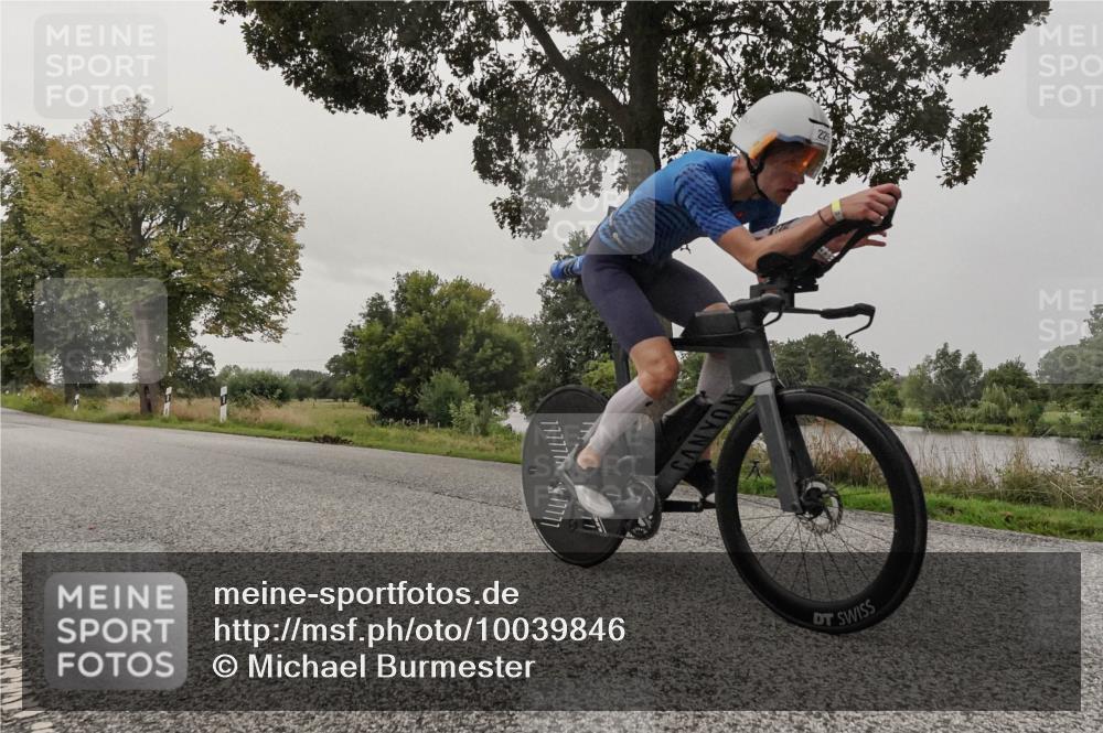 30.08.2026 - Elbe Triathlon Hamburg Michael Burmester http://msf.ph/oto/10039846 30.08.2026 08:50:41 Radfahren 225 meine-sportfotos.de