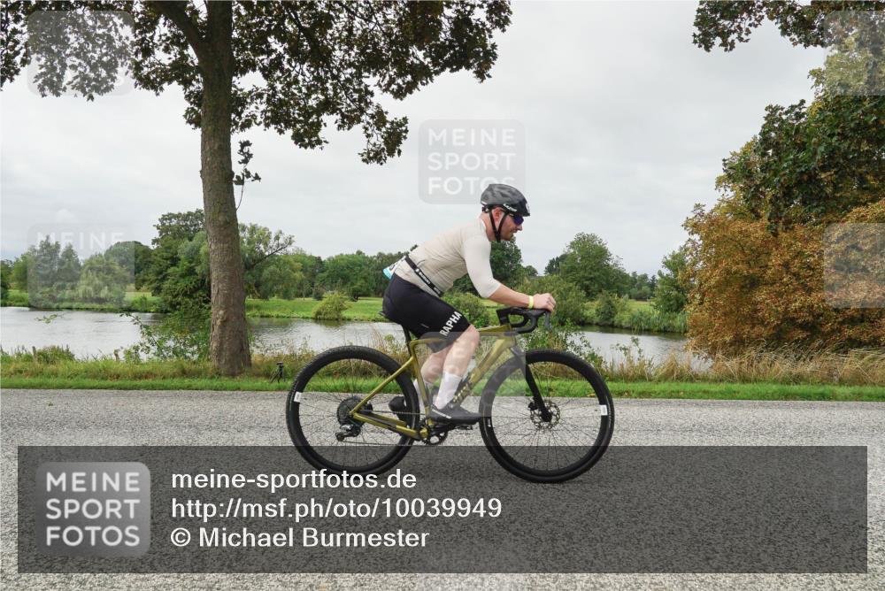 30.08.2026 - Elbe Triathlon Hamburg Michael Burmester http://msf.ph/oto/10039949 30.08.2026 10:48:13 Radfahren 836, 891, 995, 1070, 1156 meine-sportfotos.de