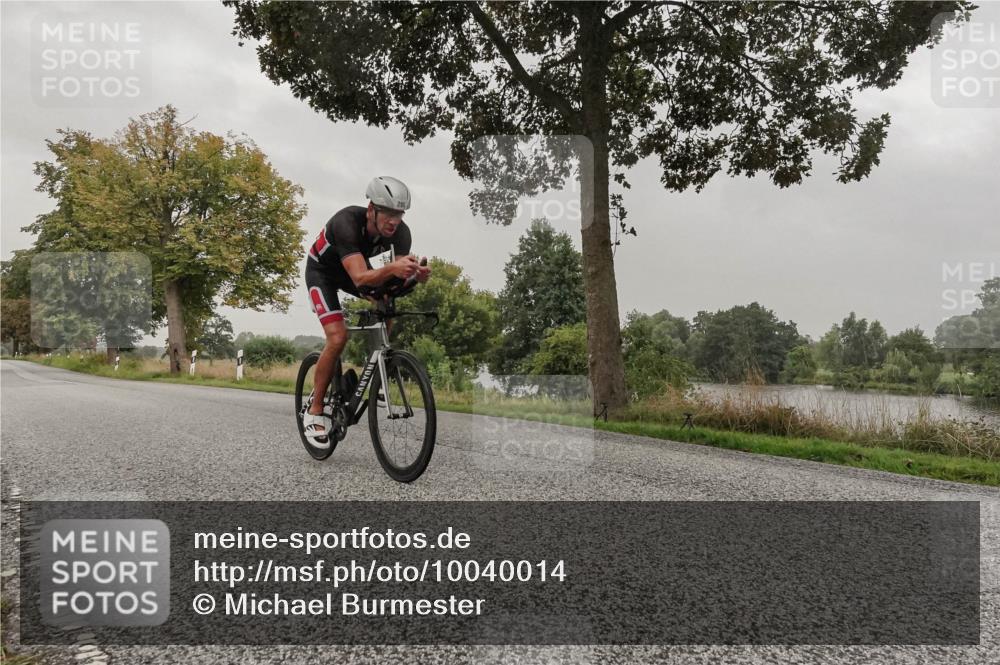 30.08.2026 - Elbe Triathlon Hamburg Michael Burmester http://msf.ph/oto/10040014 30.08.2026 08:54:09 Radfahren 280 meine-sportfotos.de