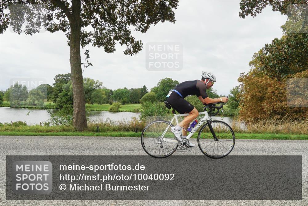 30.08.2026 - Elbe Triathlon Hamburg Michael Burmester http://msf.ph/oto/10040092 30.08.2026 10:49:28 Radfahren 1048, 1211, 1275, 1285 meine-sportfotos.de