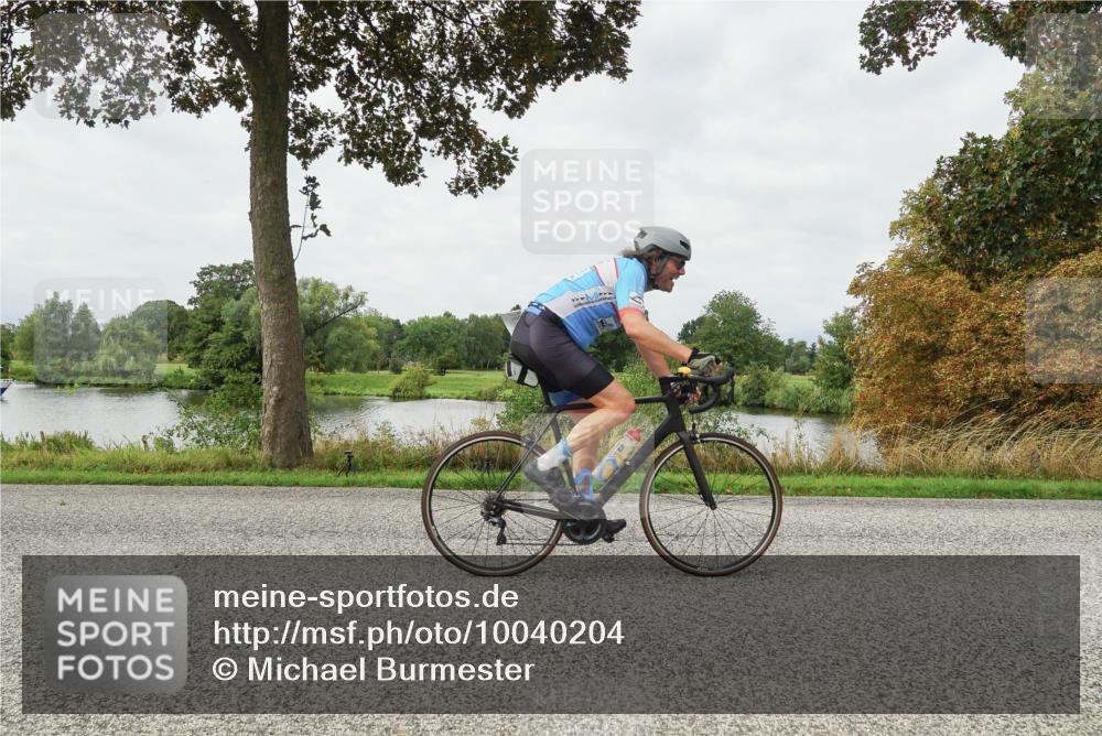 30.08.2026 - Elbe Triathlon Hamburg Michael Burmester http://msf.ph/oto/10040204 30.08.2026 10:51:03 Radfahren 1009, 1025, 1071, 1100, 1298, 1303, 1341 meine-sportfotos.de
