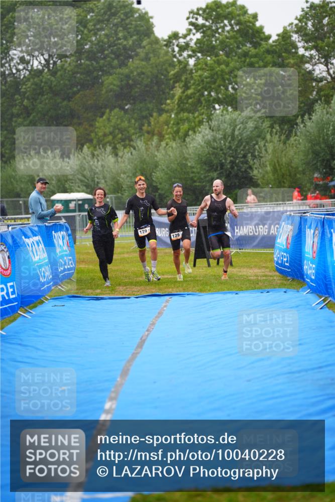 30.08.2026 - Elbe Triathlon Hamburg LAZAROV Photography http://msf.ph/oto/10040228 30.08.2026 16:00:59 Ziel  meine-sportfotos.de