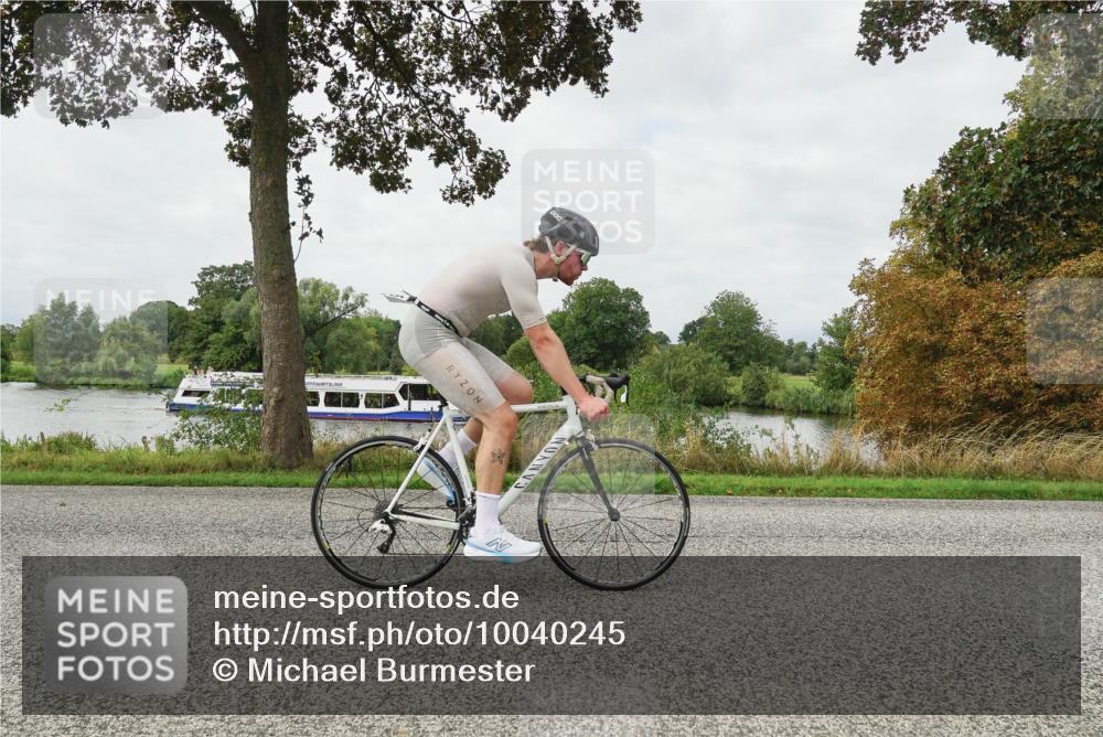 30.08.2026 - Elbe Triathlon Hamburg Michael Burmester http://msf.ph/oto/10040245 30.08.2026 10:51:21 Radfahren 1015, 1113, 1272, 1277 meine-sportfotos.de