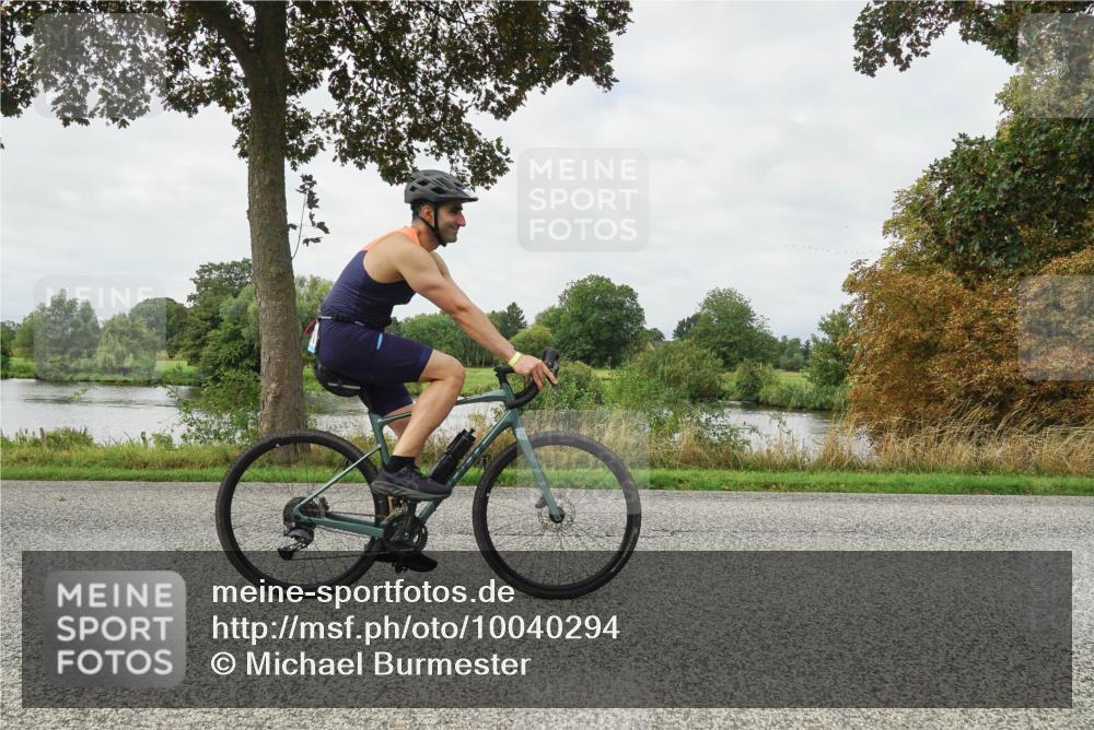 30.08.2026 - Elbe Triathlon Hamburg Michael Burmester http://msf.ph/oto/10040294 30.08.2026 10:51:51 Radfahren 901, 1022, 1033, 1101, 1104, 1171, 1264 meine-sportfotos.de