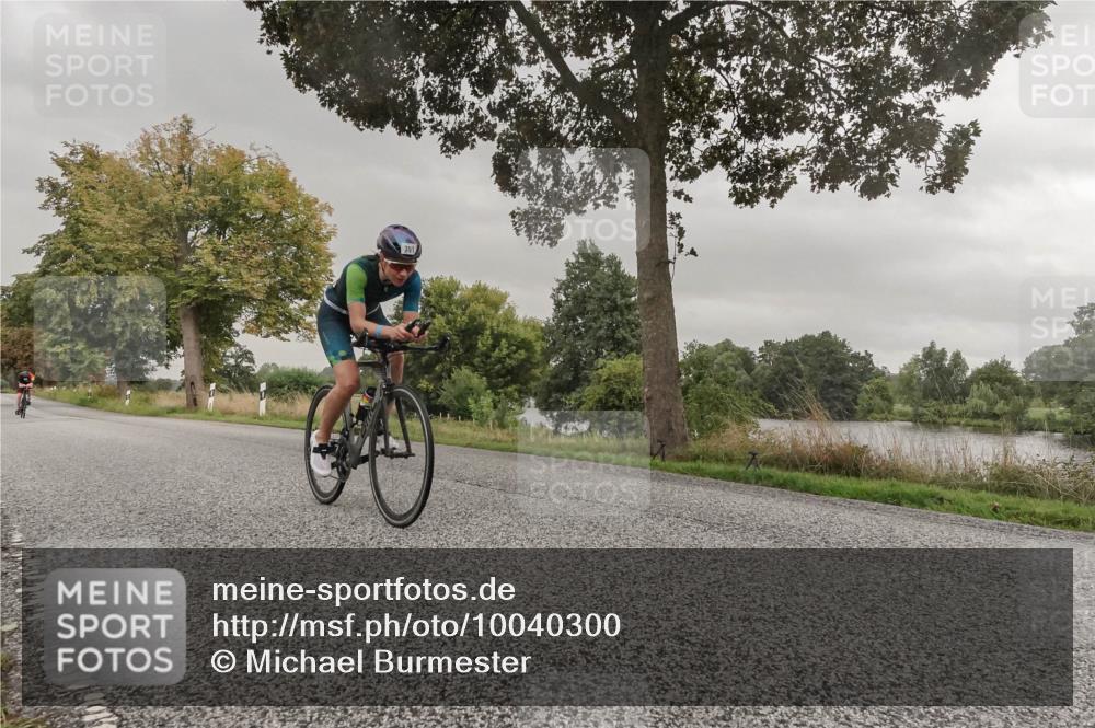30.08.2026 - Elbe Triathlon Hamburg Michael Burmester http://msf.ph/oto/10040300 30.08.2026 08:57:37 Radfahren 310, 324, 351, 359 meine-sportfotos.de