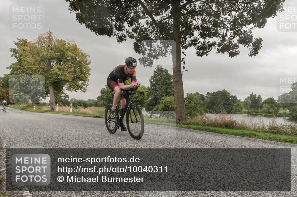30.08.2026 - Elbe Triathlon Hamburg Michael Burmester http://msf.ph/oto/10040311 30.08.2026 08:57:40 Radfahren 270, 324, 351, 359 meine-sportfotos.de