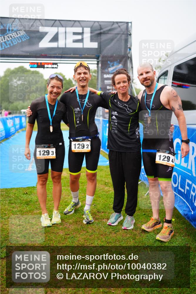 30.08.2026 - Elbe Triathlon Hamburg LAZAROV Photography http://msf.ph/oto/10040382 30.08.2026 16:01:34 Ziel  meine-sportfotos.de
