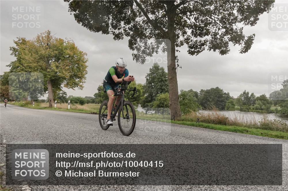 30.08.2026 - Elbe Triathlon Hamburg Michael Burmester http://msf.ph/oto/10040415 30.08.2026 08:58:05 Radfahren 202, 206 meine-sportfotos.de