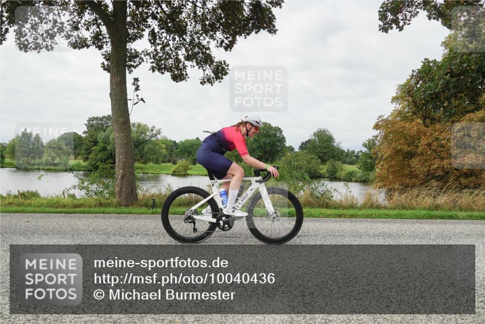 30.08.2026 - Elbe Triathlon Hamburg Michael Burmester http://msf.ph/oto/10040436 30.08.2026 10:53:04 Radfahren 813, 921, 1115 meine-sportfotos.de