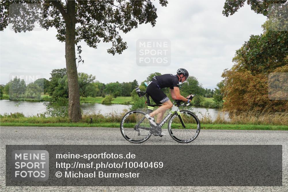 30.08.2026 - Elbe Triathlon Hamburg Michael Burmester http://msf.ph/oto/10040469 30.08.2026 10:53:17 Radfahren 455, 893, 1073, 1092, 1225, 1245, 1345, 1442 meine-sportfotos.de