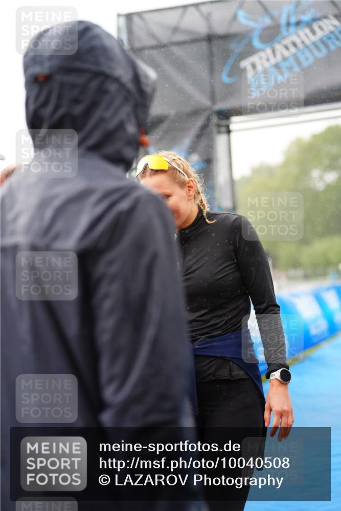 30.08.2026 - Elbe Triathlon Hamburg LAZAROV Photography http://msf.ph/oto/10040508 30.08.2026 16:05:13 Ziel  meine-sportfotos.de